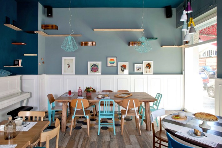 Romeow cat bistro, a pop-up guide to Rome. Photo by Romeow.